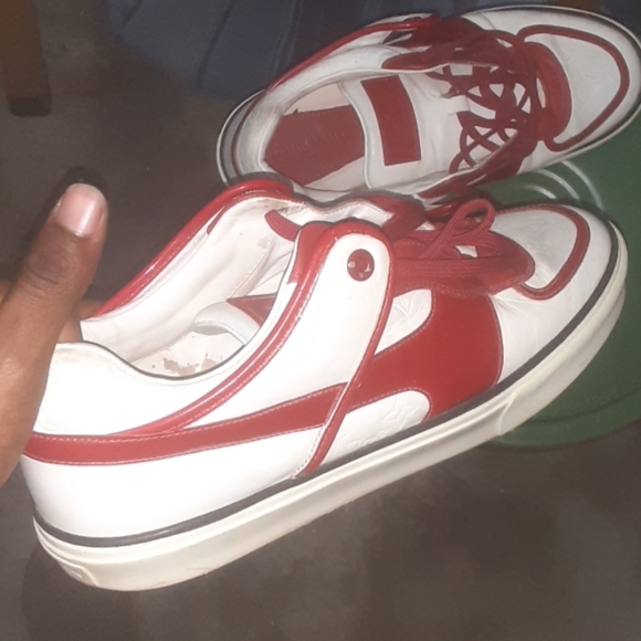 Louis Vuitton Shoes - Picture 1 of 5